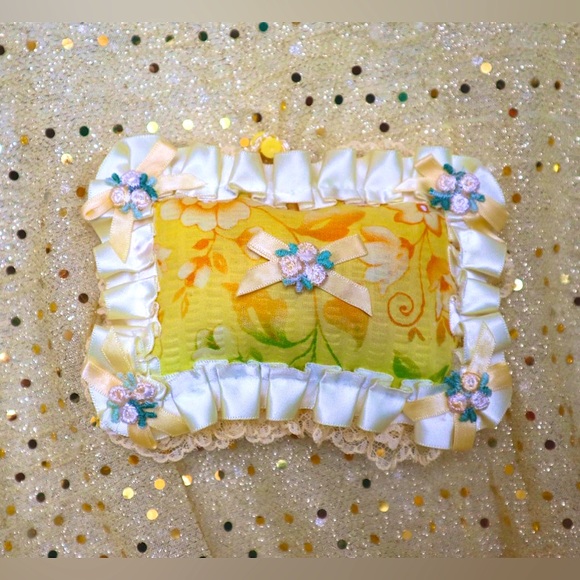 Hand Crafted Sunshine Butterfly Gypsy Bottle& LemongrassAroma PillowSet - Picture 7 of 7